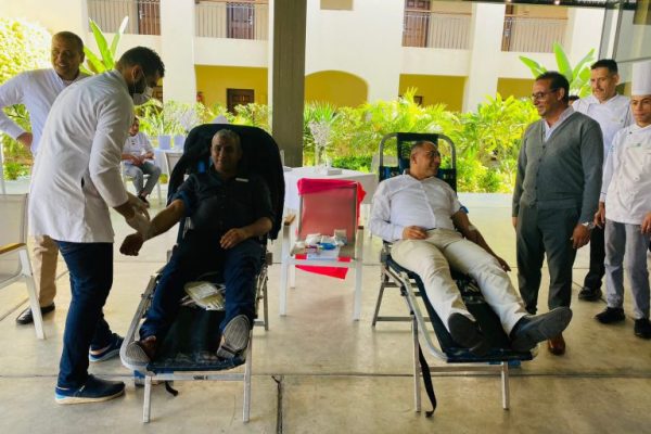 save-a-life-donate-blood-1